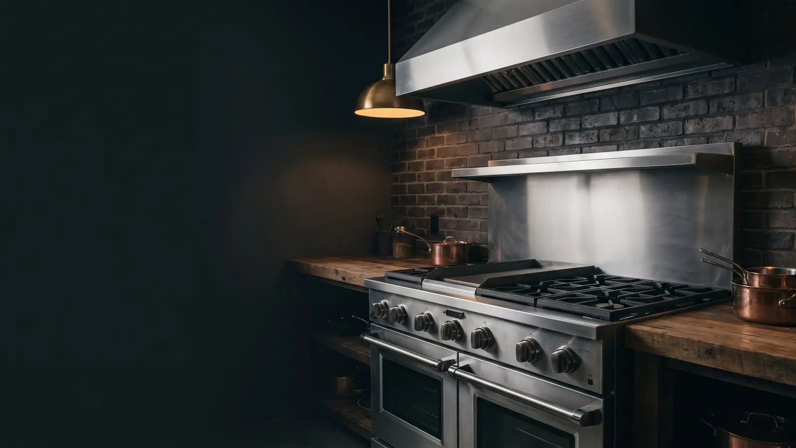 Viking pro ranges, refrigeration in a luxury kitchen